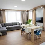 2 Апартхотел Бургас