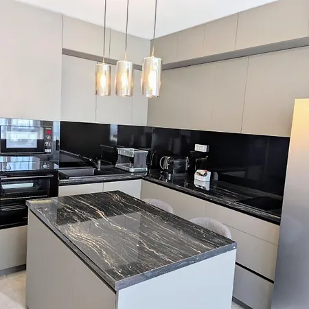 2 Ξενοδοχείο με διαμερίσματα 4*