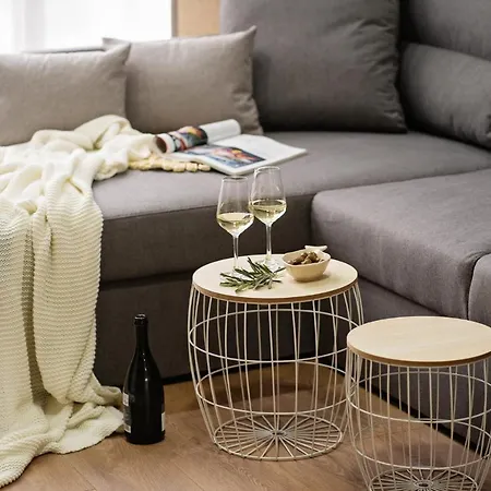 2 Hotel apartamentowy *